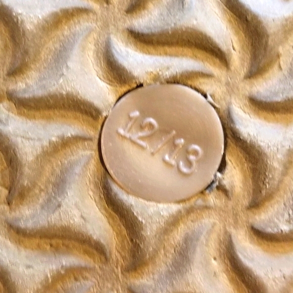 NEW Men's Old Navy Printed Design Sandals - Slip Ons - Flip Flops - Picture 10 of 17